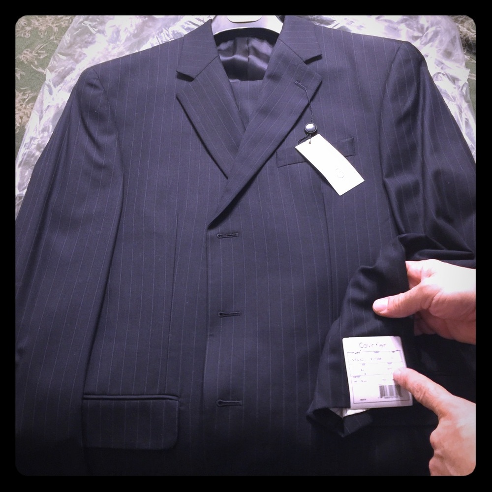 Men’s 2 piece Calvin Klein suit